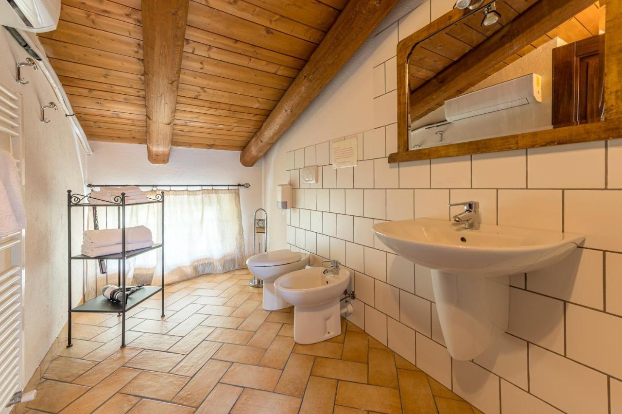萨卢佐Agriturismo Il Nido Di Bacco别墅 外观 照片