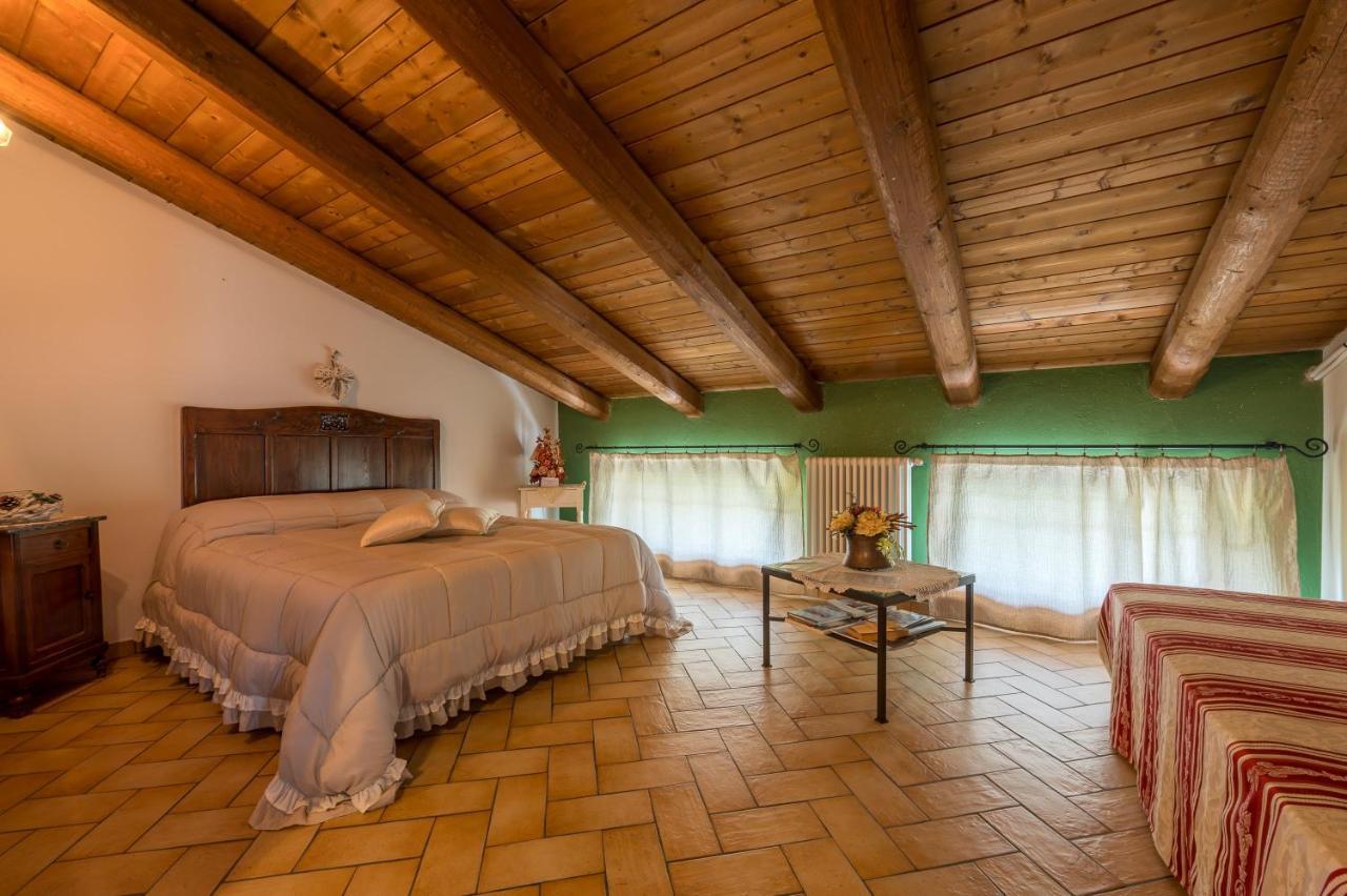 萨卢佐Agriturismo Il Nido Di Bacco别墅 外观 照片