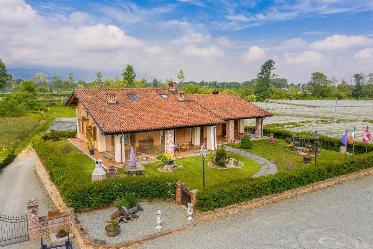 萨卢佐Agriturismo Il Nido Di Bacco别墅 外观 照片